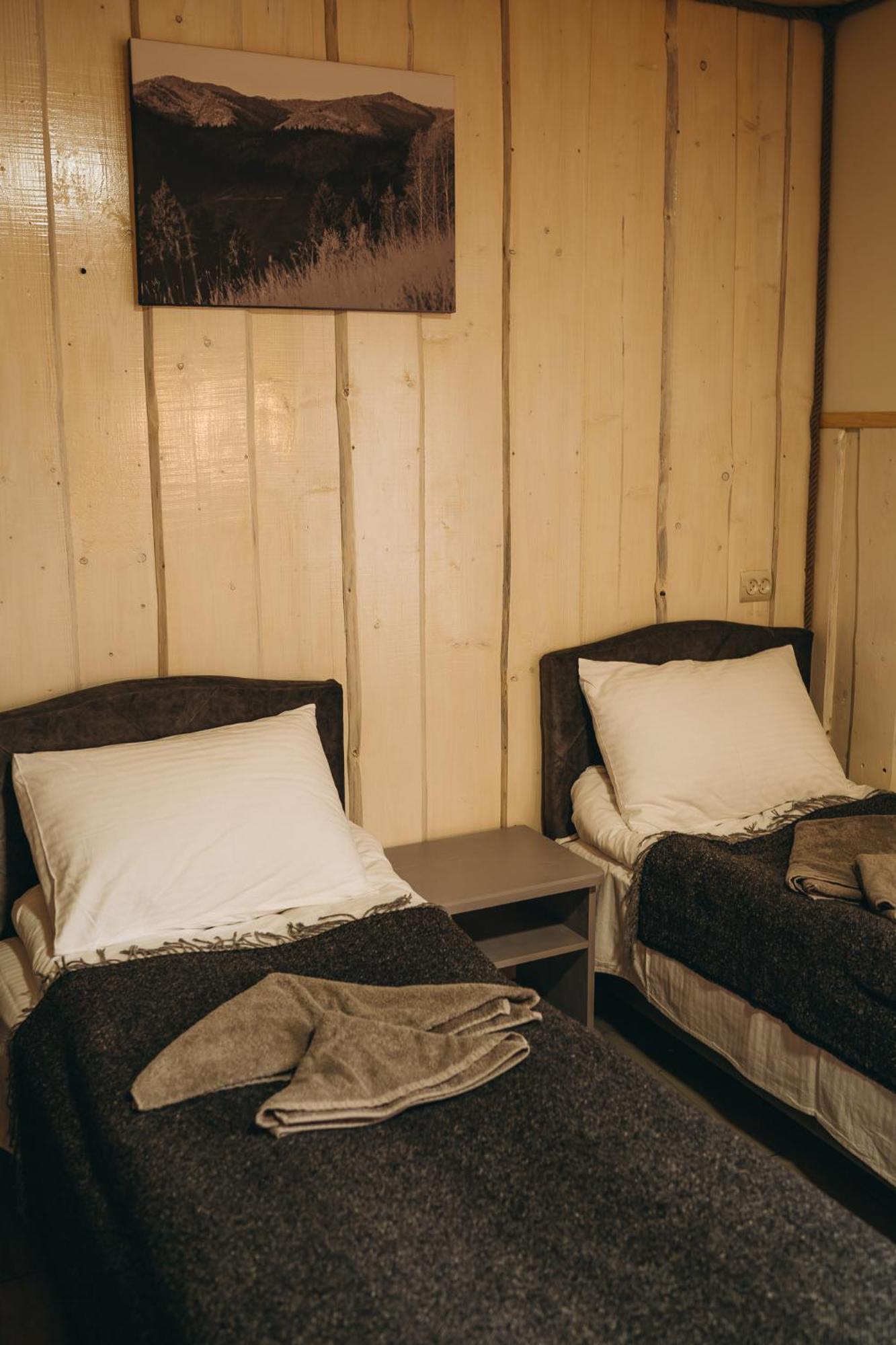 Sv Hotel&Camp Lazeshchyna Buitenkant foto