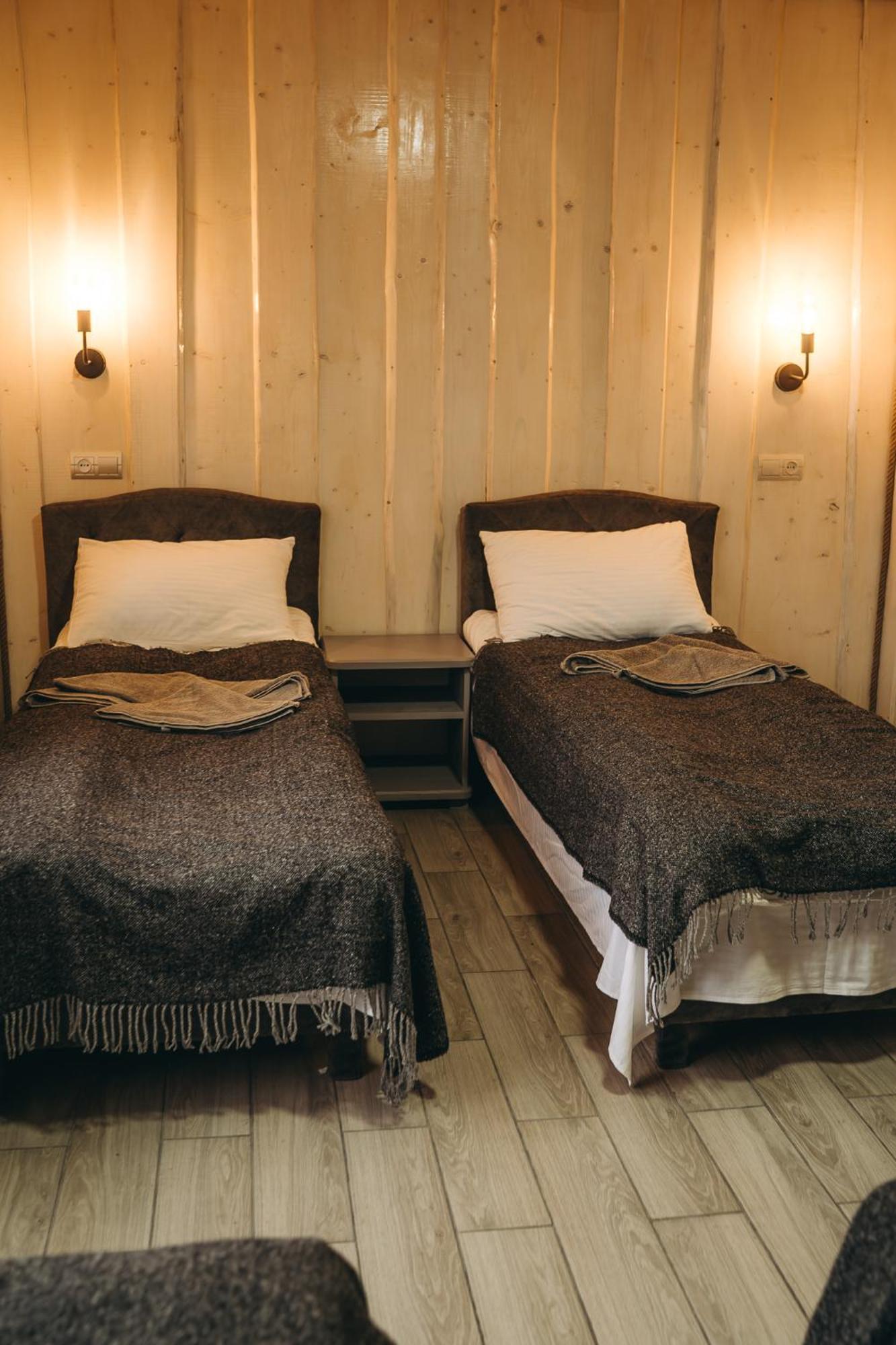 Sv Hotel&Camp Lazeshchyna Buitenkant foto