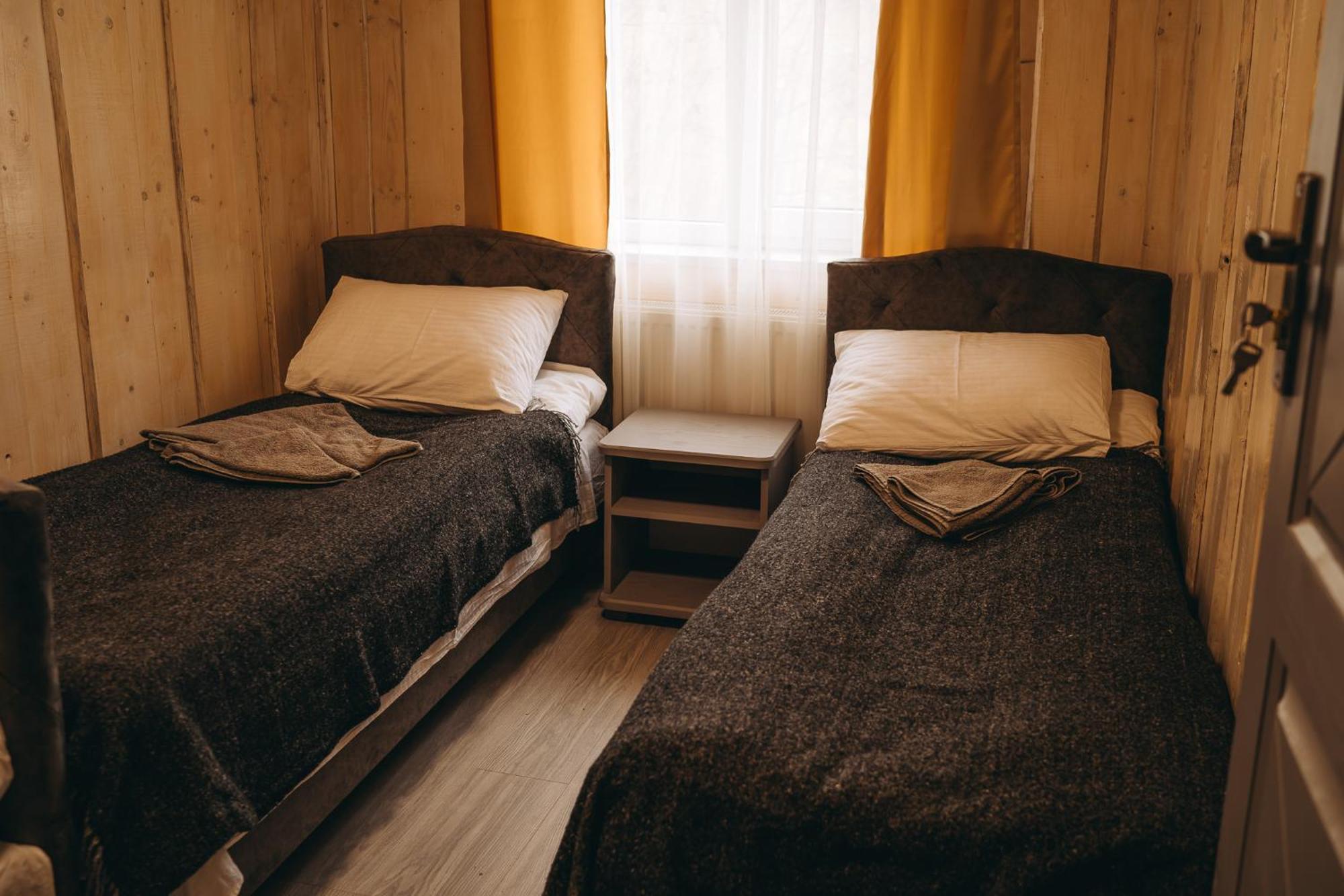 Sv Hotel&Camp Lazeshchyna Buitenkant foto