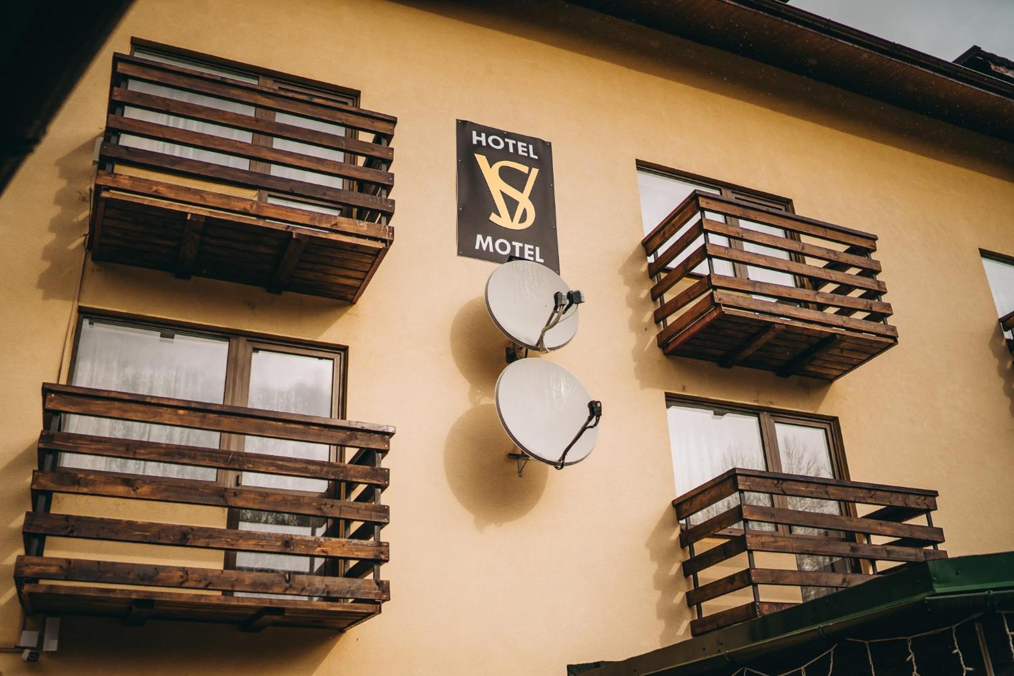 Sv Hotel&Camp Lazeshchyna Buitenkant foto